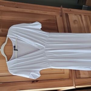 Portacruz White V Neck Cover Up